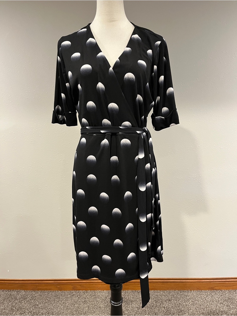 Apt 9 Black Polka Dot short sleeves fake Wrap Dress size large